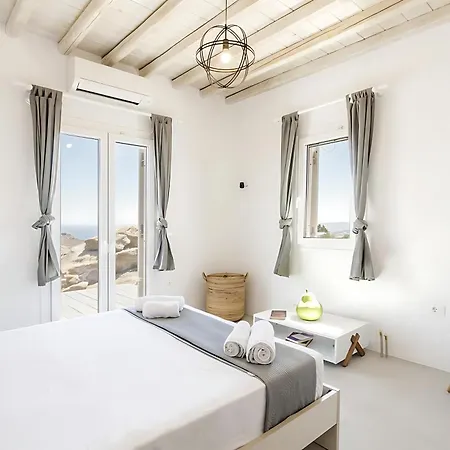 Ocean View Villa *